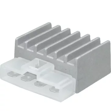 Feszültségszabályozó YAMAHA 3KJ (RMS) extra