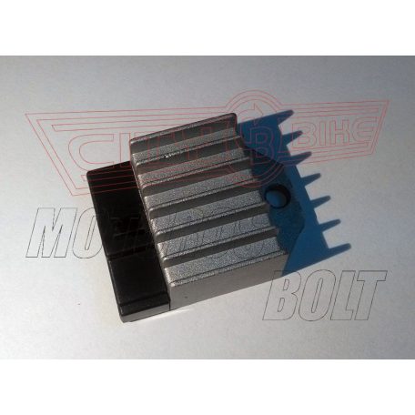 Feszültségszabályozó YAMAHA 3KJ / Aprilia SR (minarelli)