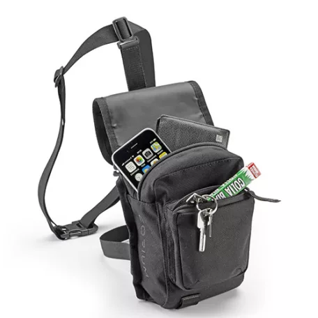 Givi CRM104 combtáska – vízlepergető, kényelmes megoldás