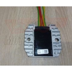 Feszültségszabályozó 12V 3 fázisú   7 kábeles IC