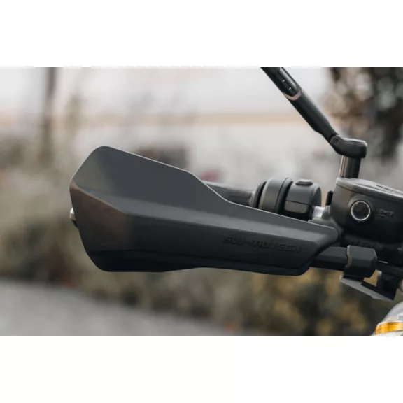 SW-Motech Sport kézvédő – BMW G 310 R, G 310 GS - Stílusos védelem szél, hideg és eső ellen SW-Motech Sport kézvédő – BMW G 310 R, G 310 GS - Stílusos védelem szél, hideg és eső ellen