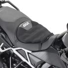 GIVI S230 motoros üléspárna – légpárnás betéttel, hosszú utakra (39,5×36×4 cm)
