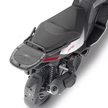 Csomagtartó APRILIA SR GT 125-200 (22-26) GIVI
